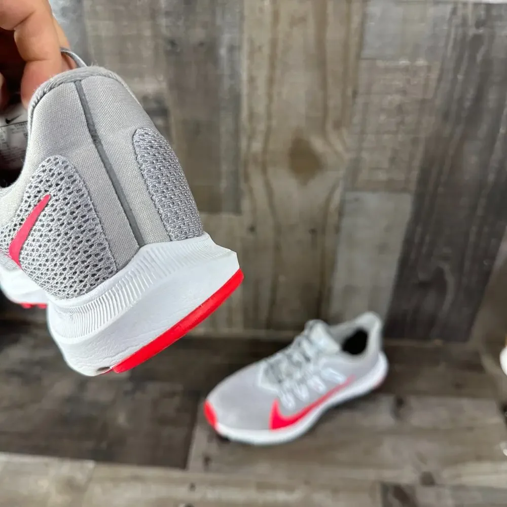 Nike quest shoes